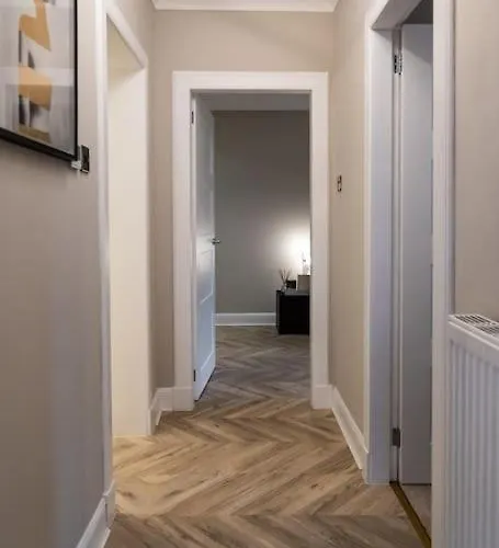 The Wilton - Your Private 5* Escape!