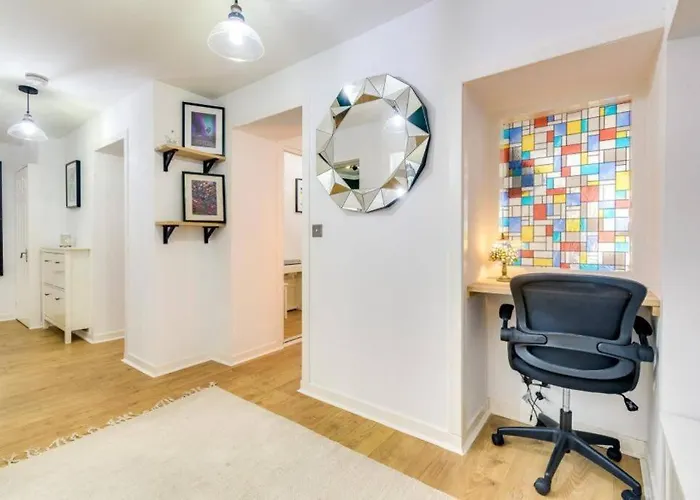 アパート Lovely 2 Bedroom Garden Flat In Trendy West End *