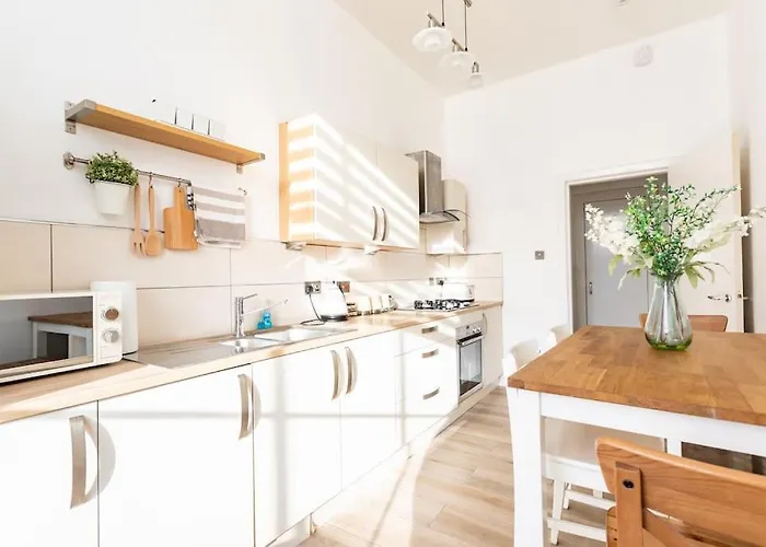 Διαμέρισμα West End 5 Min Walk To Secc And Hydro *