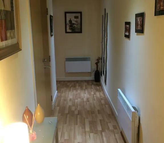 Stunning Centre דירה *