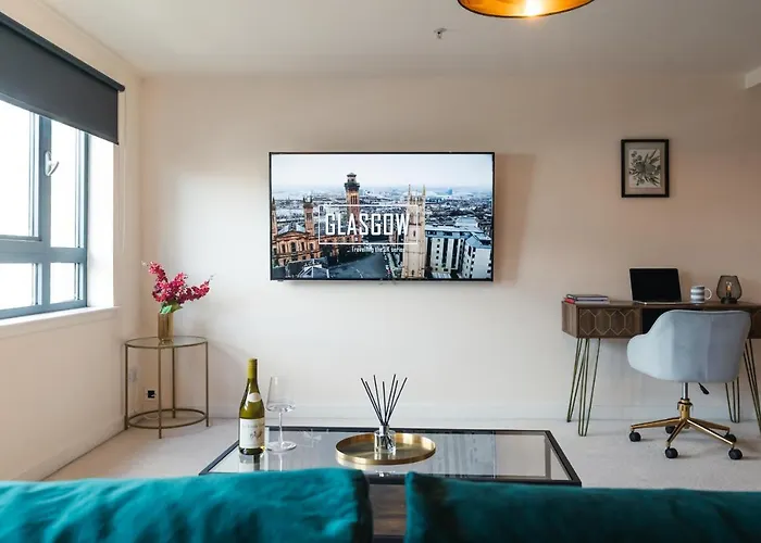 West End Escape - Prime Location *