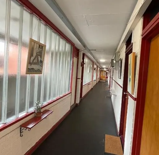 Lägenhet West End Hidden Gem - Modern 2-bedroom With Residents Patio Glasgow