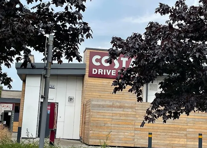 West End Hidden Gem - Modern 2-bedroom With Residents Patio Διαμέρισμα Γλασκώβη