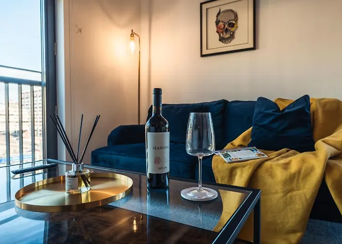 View - A Stunning 2 Bed * Глазго