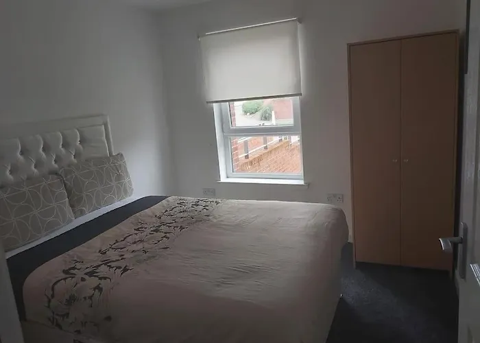 Appartement City, Celtic Park & Emirates Stadium Apartment, For Families Or Age Over 23 *