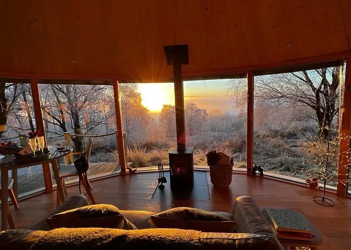 Craigmaddie Muir Roundhouse With Hot Tub Romantic, Luxury, Rural For 2 Near Milngavie