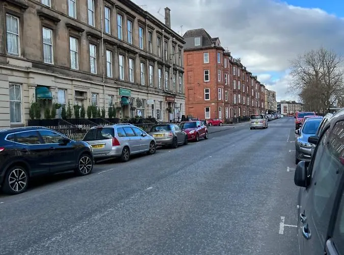 Sauchiehall Street West End Apartment Glasgow