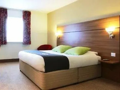 Premier Braehead מלון 3*