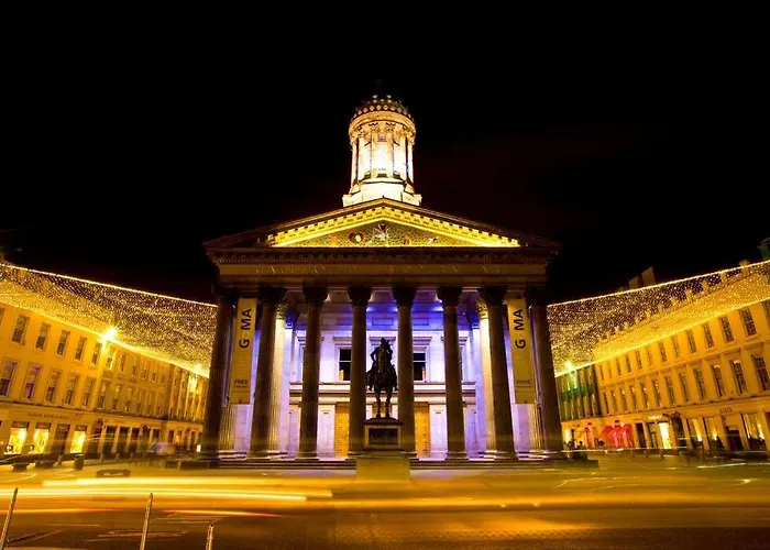 Modern Bright In South * Glasgow