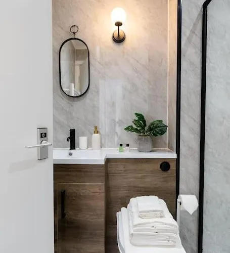 アパート St Georges Cross 1br - Subway On Doorstep - *