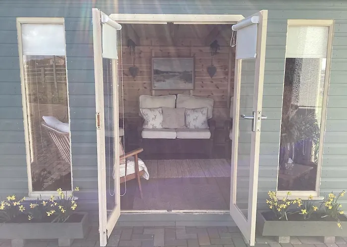 بيت خشبي Auchenlea *