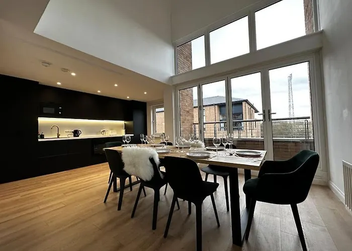 Lägenhet 3 Bedroom/3 Bathroom Large Flat Near Ovo Hydro