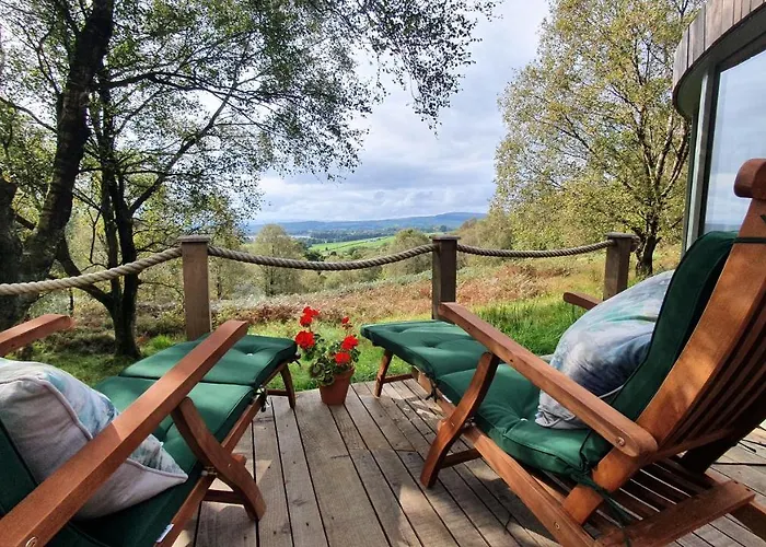 شقة Craigmaddie Muir Roundhouse With Hot Tub Romantic, Luxury, Rural For 2 Near Milngavie