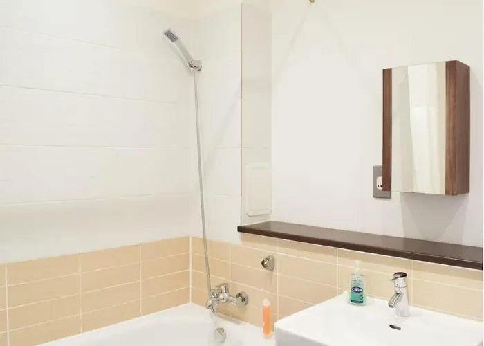 Modern 2bd2bath Citycentre