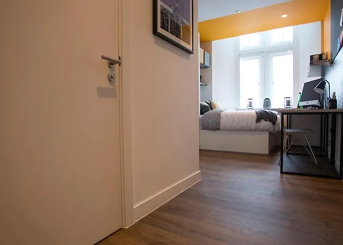 Daire Modern Living At Riverside In The Heart Of *