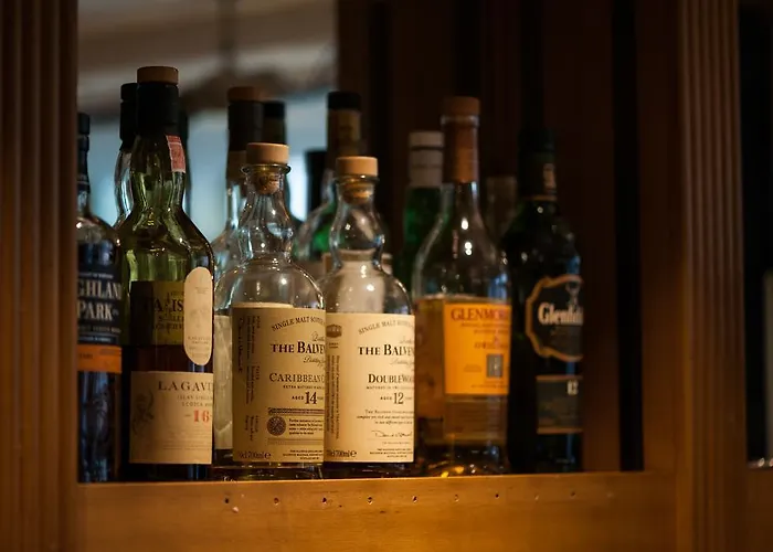 Szálloda West By Compass Hospitality 3*