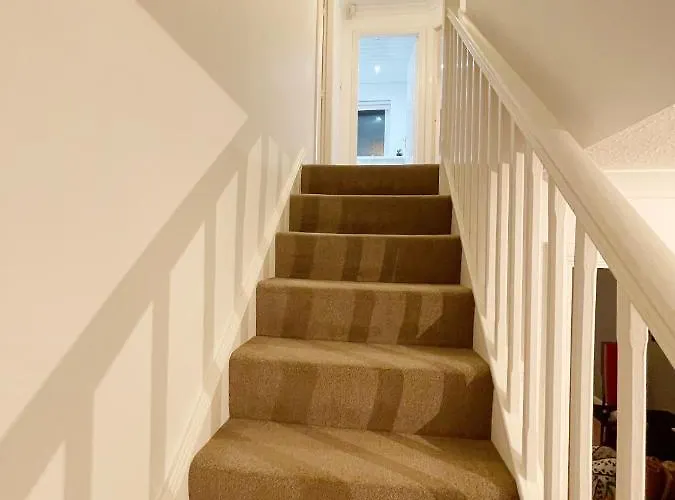 Cozy Nights Svp Detached House Holiday home Glasgow