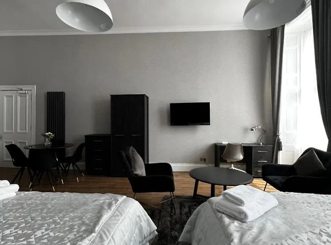 Amani - Centre Aparthotel 4*