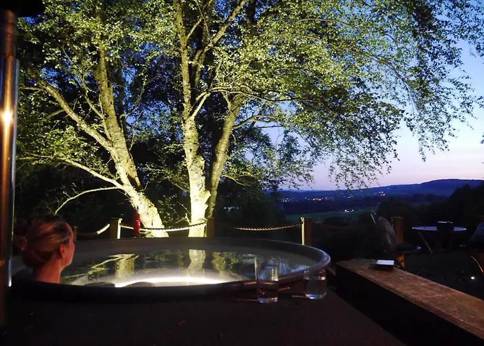 شقة Craigmaddie Muir Roundhouse With Hot Tub Romantic, Luxury, Rural For 2 Near Milngavie *