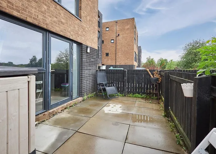 Apartment Host & - London Avenue Glasgow