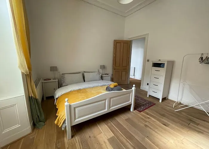 アパート Stunning West End Flat! *