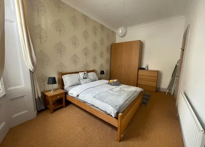 Stunning West End Flat! * グラスゴー