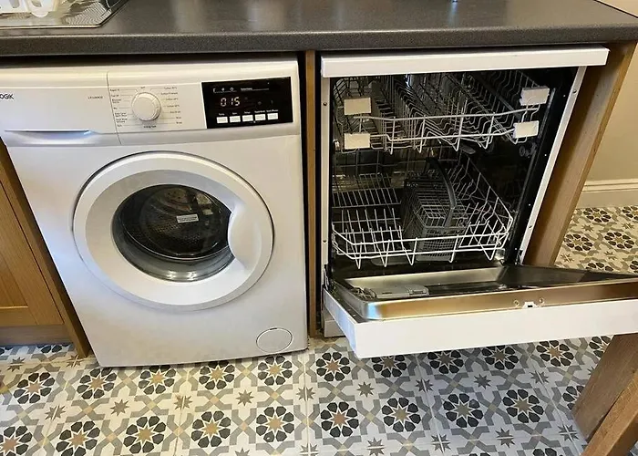 Luxury Victorian Spacious Flat *