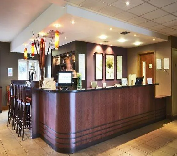 Premier Braehead מלון