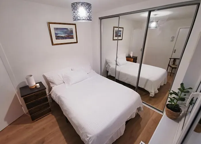 Peaceful House In The Heart Of City, Close To Queen Elizabeth Hospital And Govan Subway, Free Private Parking Apartament Glasgow