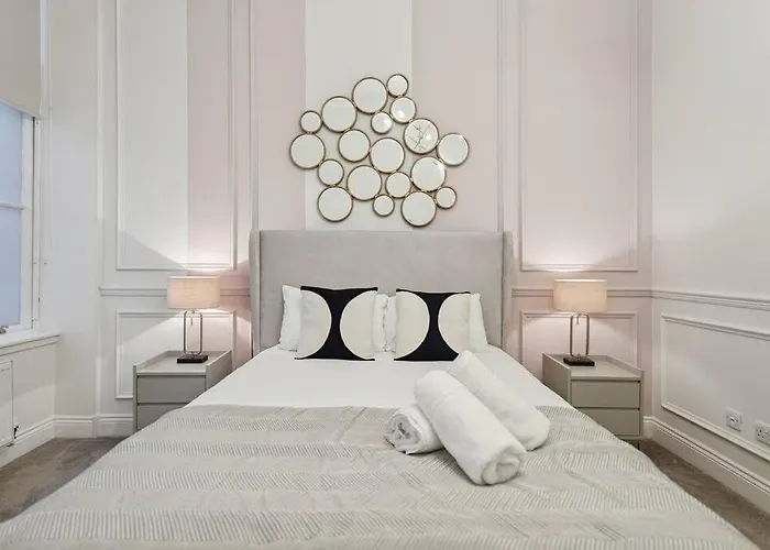 Grand 1 Bed Blythswood Glasgow