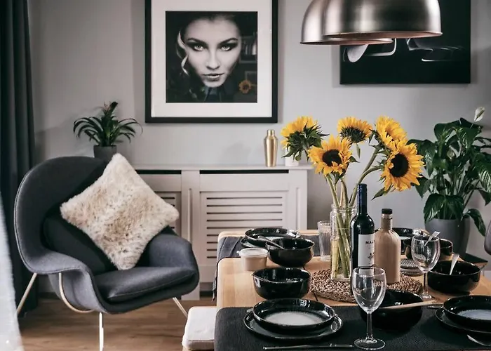 Glasgow, Finnieston Luxury 2 Bed With Parking, E-check In, Hi-fi شقة غلاسغو