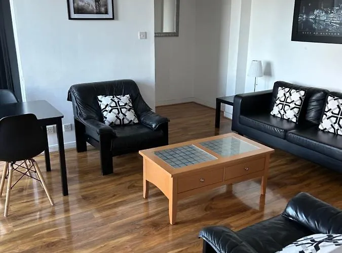 Riverside Apartments *