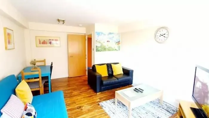 Lejlighed 2 Bedroom In The Heart Of The Centre, Perfect Location *