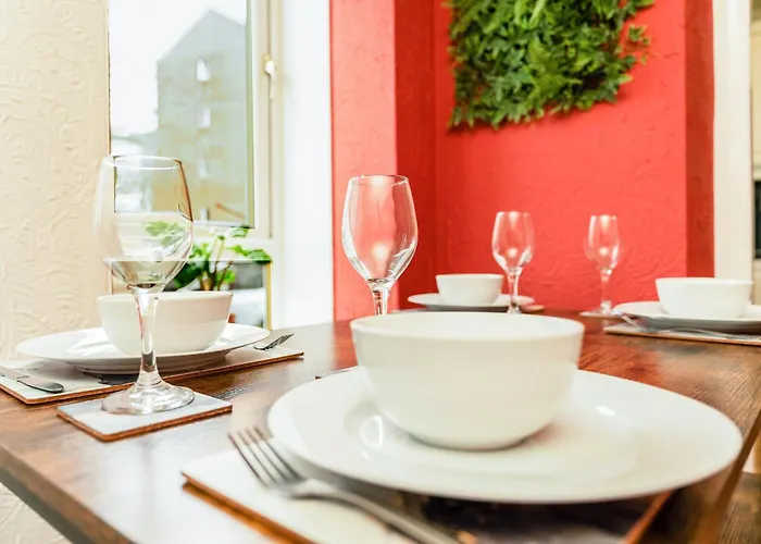 Spacious 2-bedroom Main Door With Private Parking *