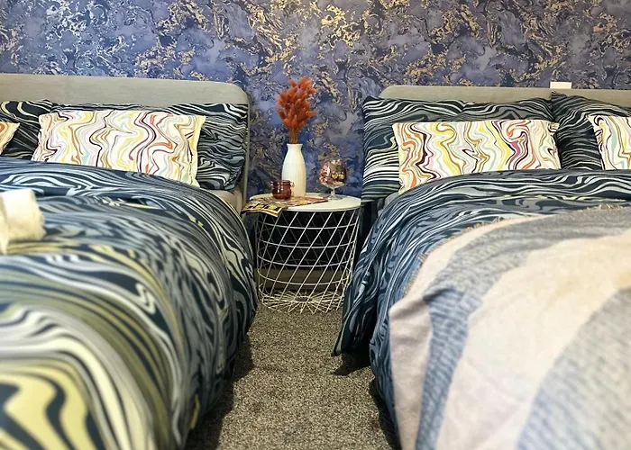 Modern Style , Separate Entrance *