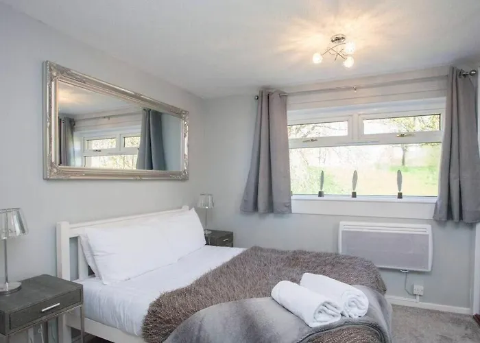 Cosy 1 Bed With Parking In City Centre *