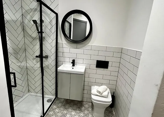 1 Bed In West End 格拉斯哥