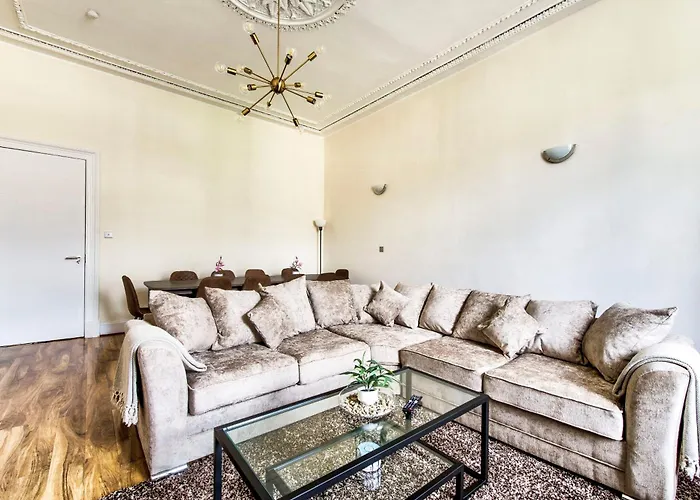 Apartamento Stunning 5 Bedroom Apt, Close To Centre, Sec, Hydro And Motorway Glasgow