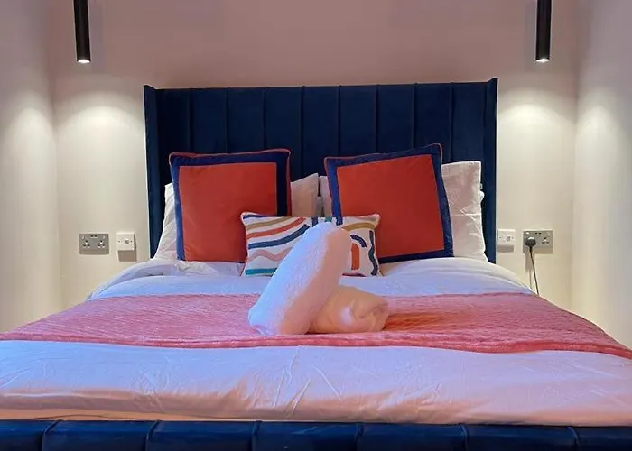 Stunning 1 Bed In West End *