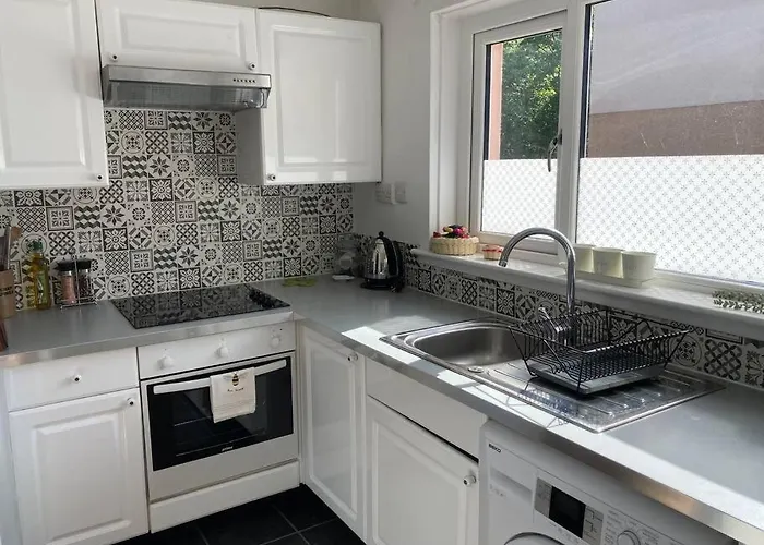 Appartement Comfy 1 Bedroom Flat With Free Parking *