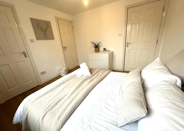 Privat bolig Private With En-suite And Parking In Shared Flat