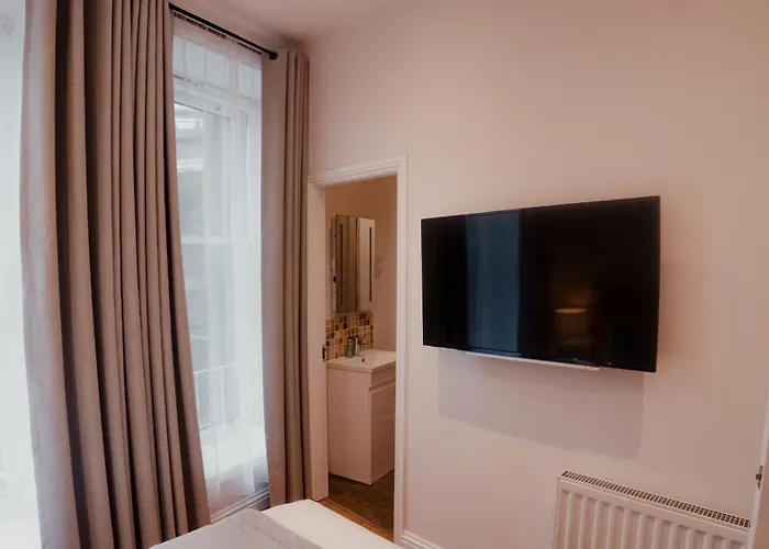 Royal Chambers Serviced Apartamento *