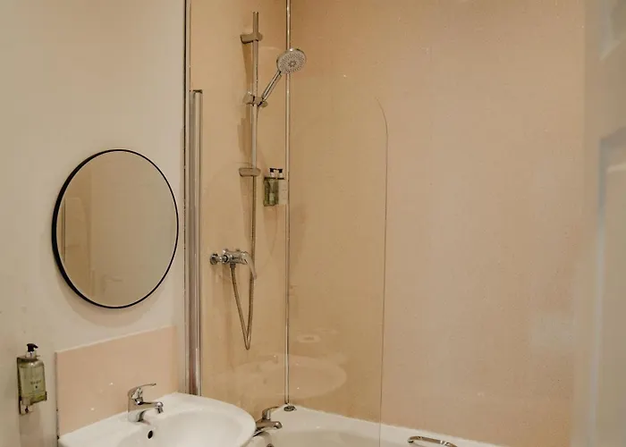 Royal Chambers Serviced Apartamento *