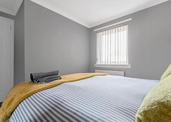 Stylish 2-bed House Private Driveway Lägenhet Glasgow