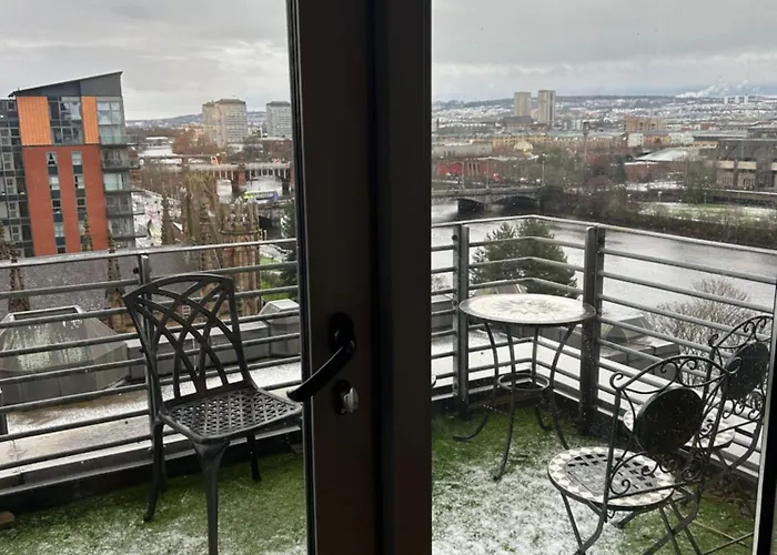 Daire Riverside Apartments *