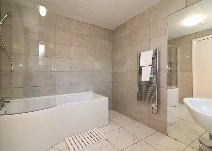 Signature - Shield House