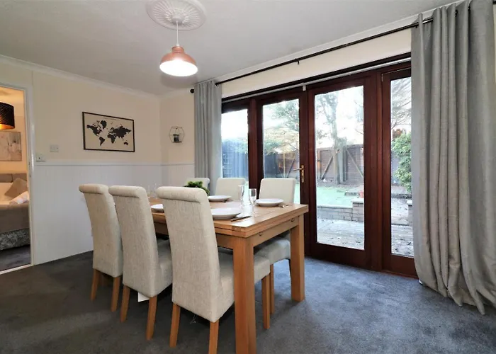 Signature - Shield House *