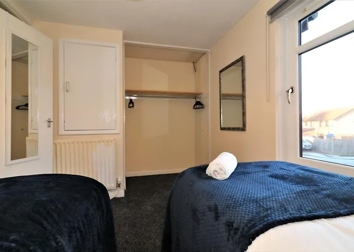 Signature - Shield House