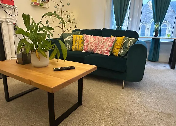 Center/west End Apartament *