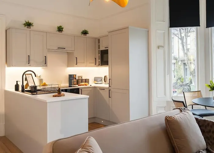 The West End Retreat - Your Luxurious 5* Apartment *